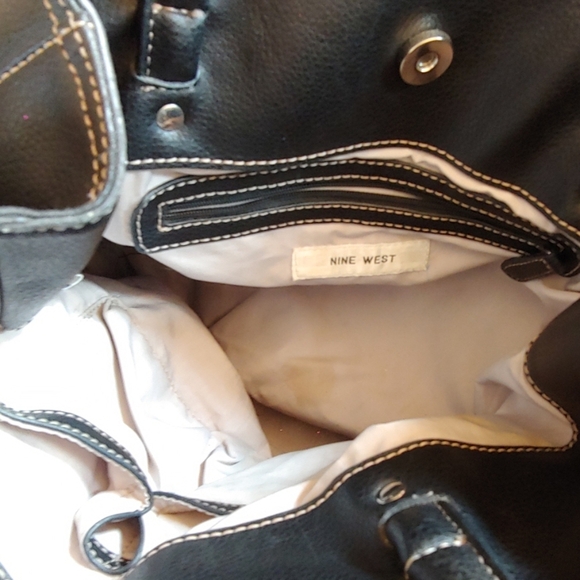 NINE WEST HOBO BAG - Picture 5 of 8
